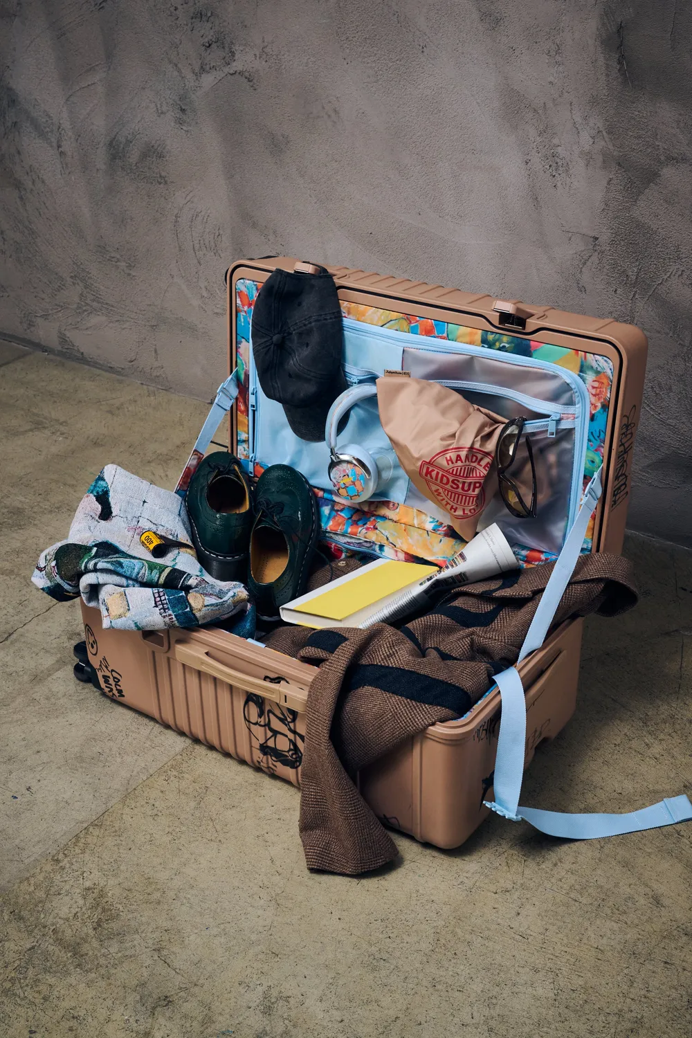 Beis KidSuper The Trunk Check-In Roller valigia Cargo baule