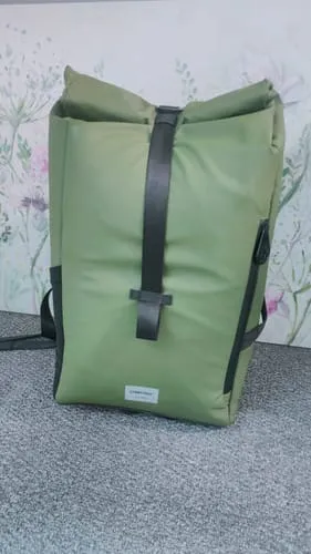 Cabin Max Iseo zaino rolltop 40x20x25 20L RPET Nero antipioggia