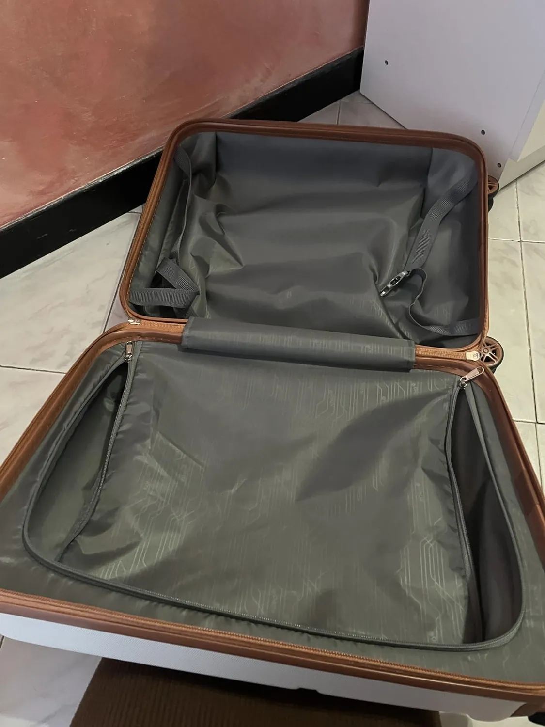Kono Set 2 Valigia 55cm + Borsa 40x30x20 Nero Rigido