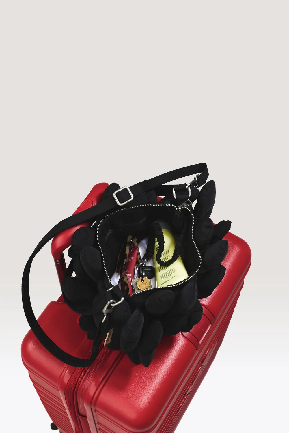 Beis Minnie Bow Handbag borsa tracolla nero