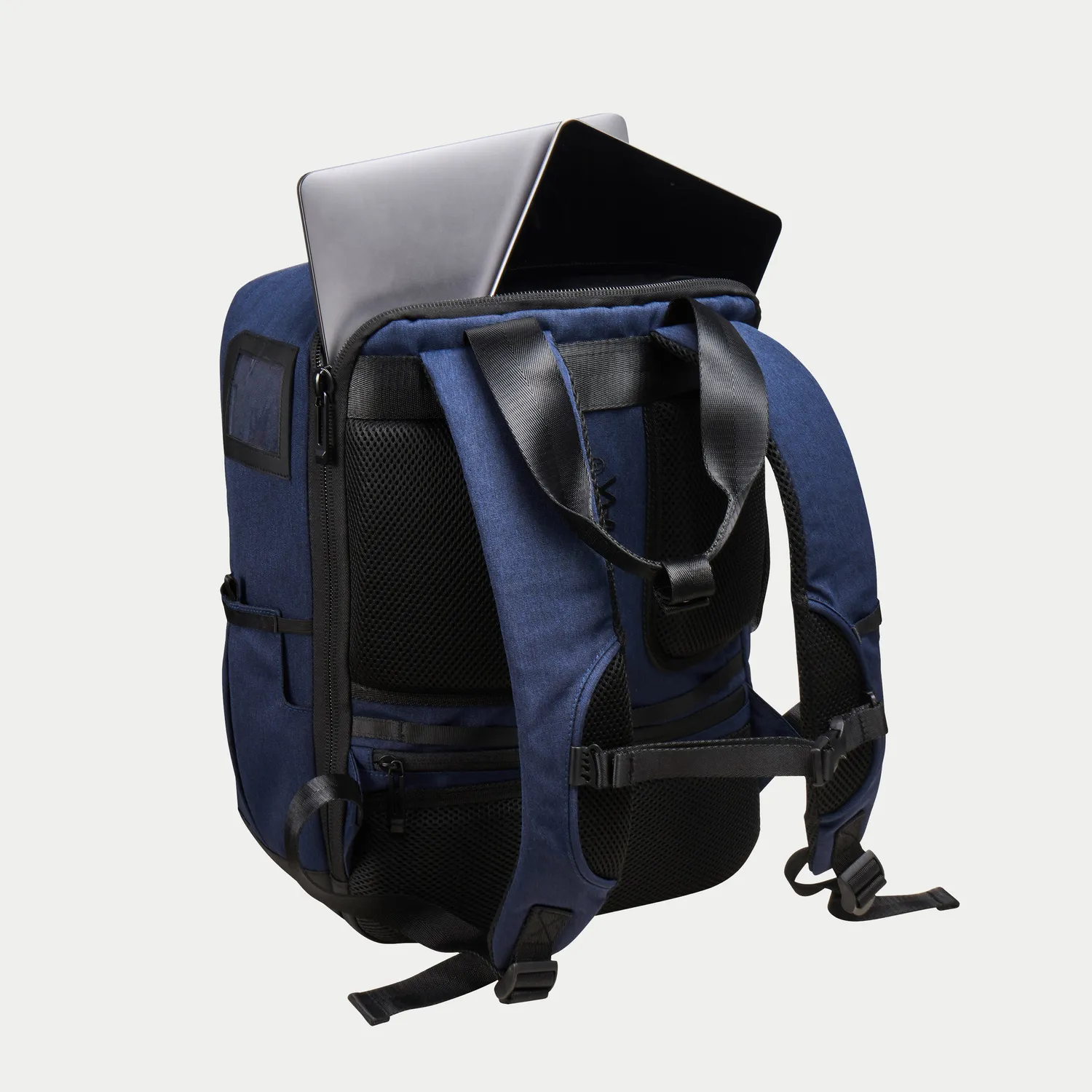 Cabin Max Lyon Memphis 24L zaino 40x30x20 Ink Blue laptop