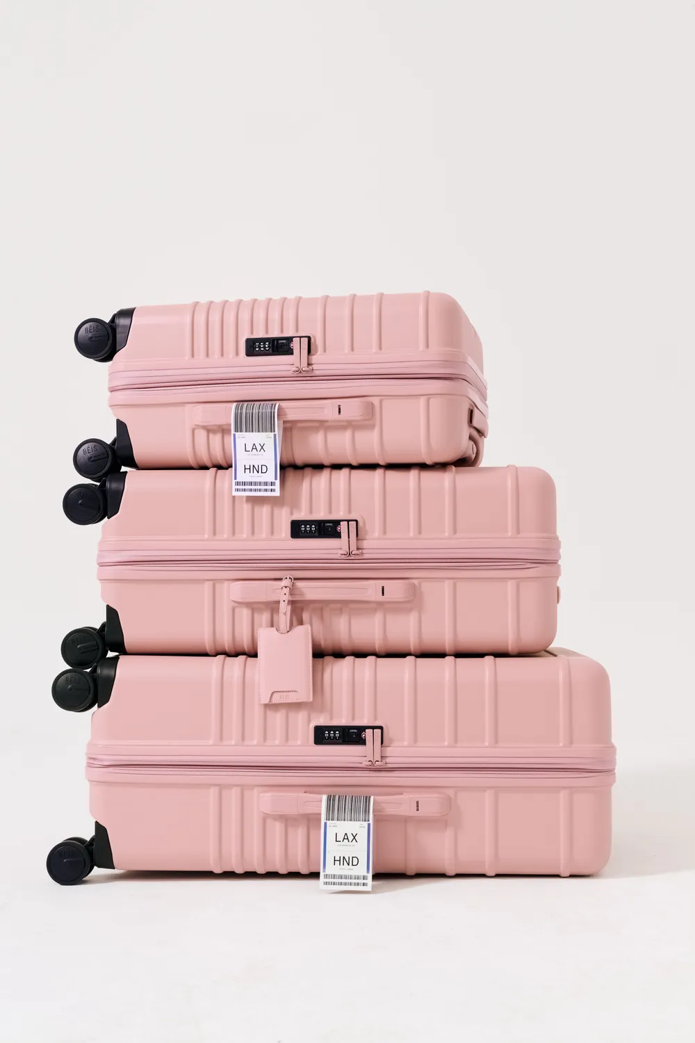 Beis The Medium Check-In Roller valigia atlas pink rigida