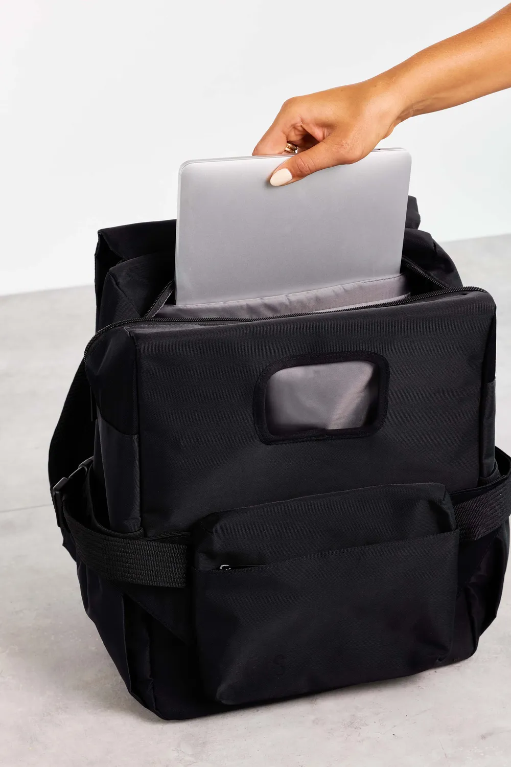 Beis Ultimate Diaper Backpack zaino fasciatoio nero stazione
