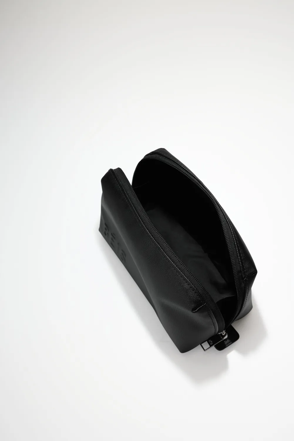 Beis Small Cosmetic Pouch nera pochette wipeable