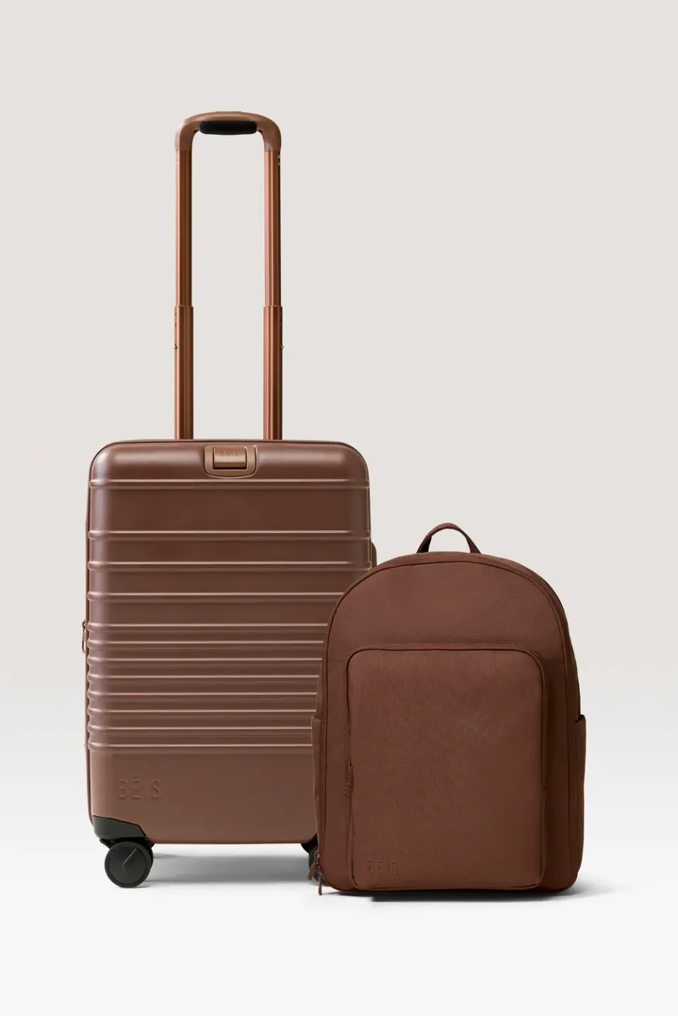 Beis The Carry-On Companion Set trolley Maple + zaino