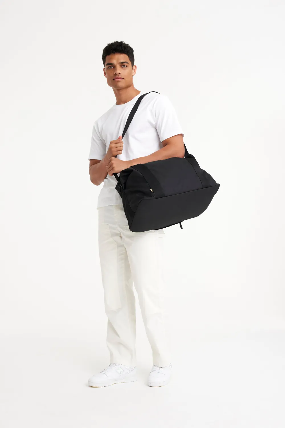 Beis BÉISics Duffle borsone nero