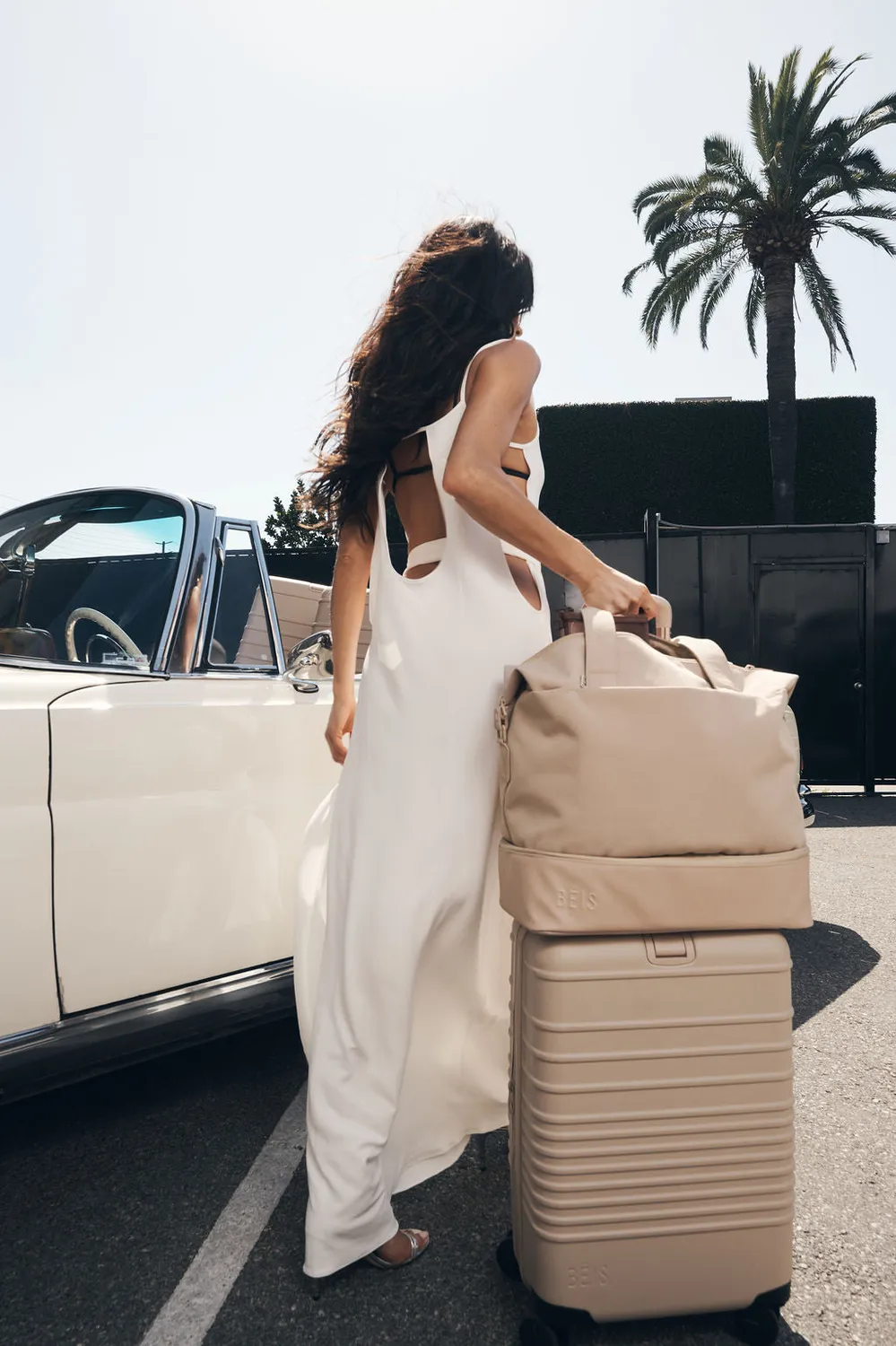 Beis Mini Weekender borsa beige scomparto scarpe