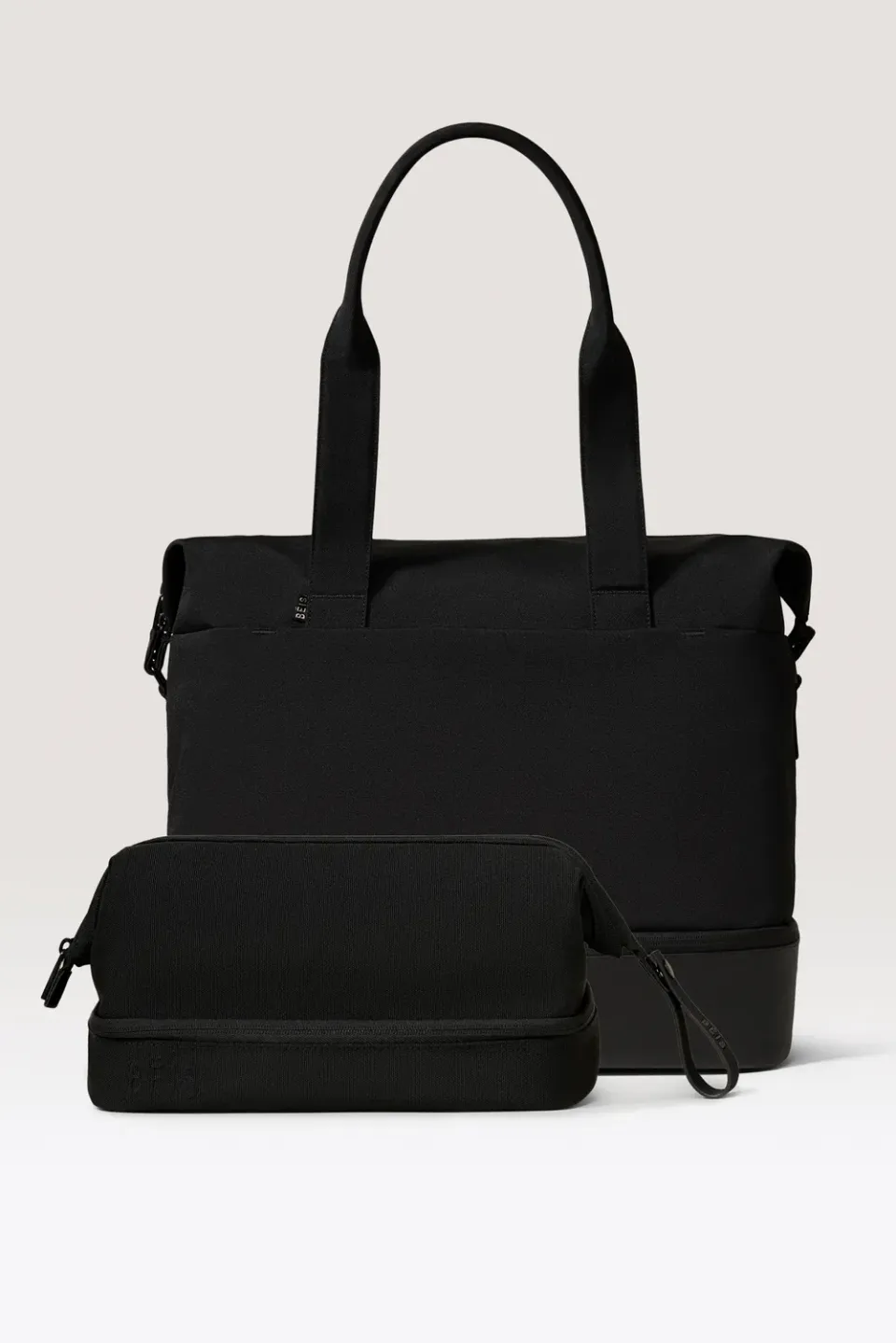 Beis The Weekend Travel Set borsone nero + beauty