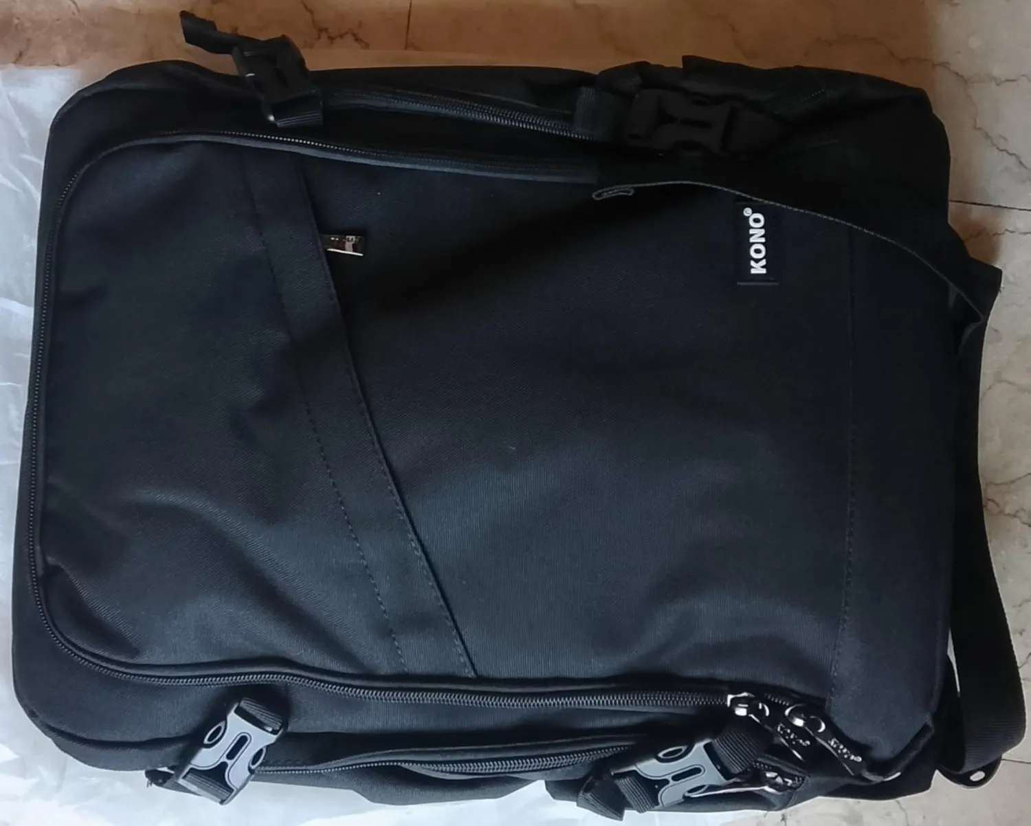 Kono Ryanair 40x20x25 zaino bagaglio mano nero 20L