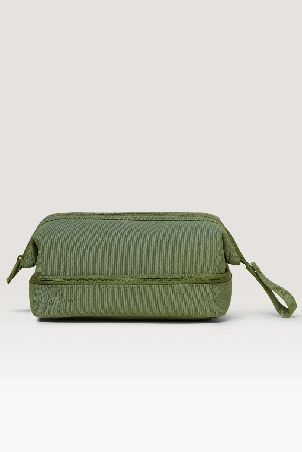 Beis The Weekend Travel Set borsone Olive + beauty