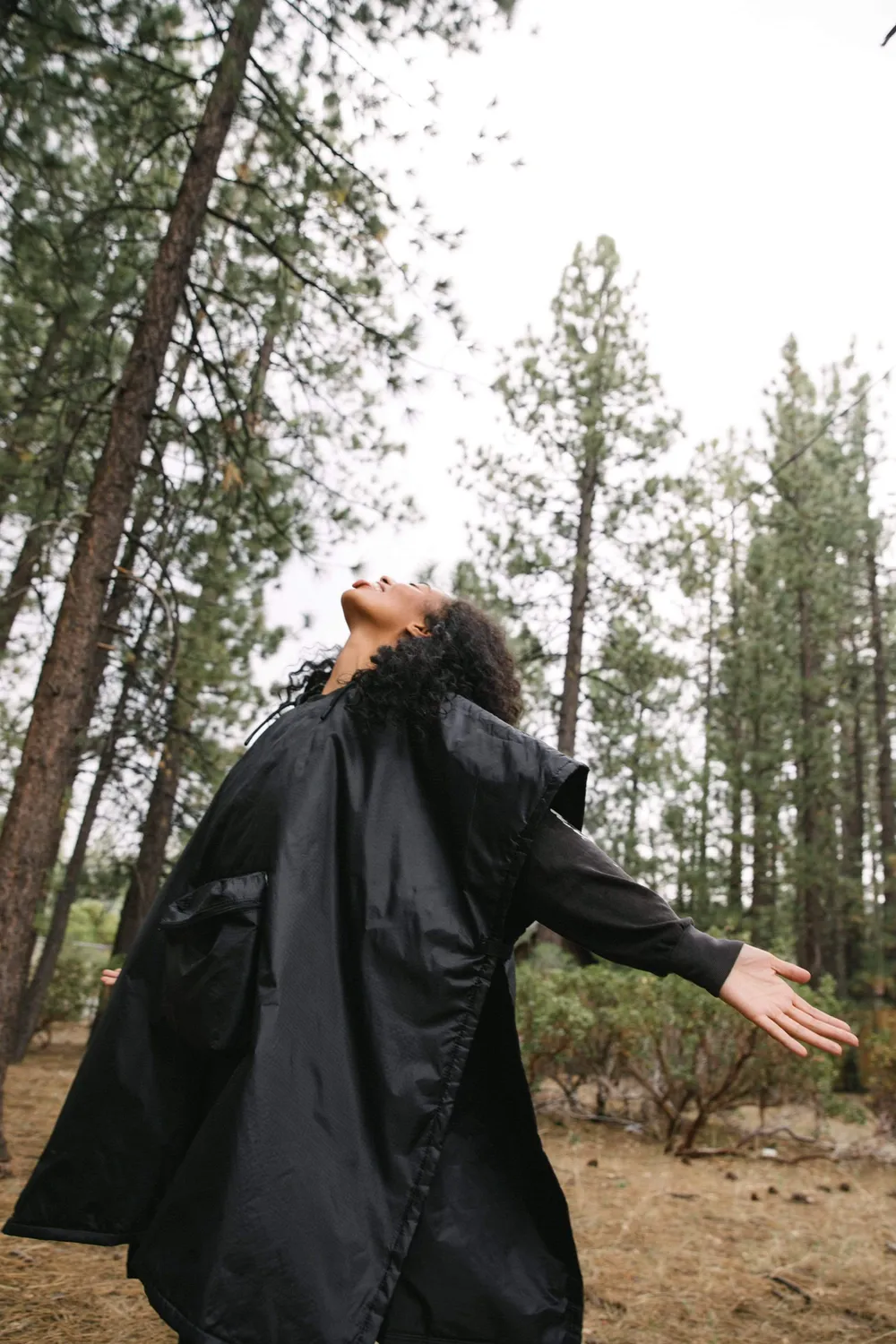 Beis Packable Poncho mantella Nero richiudibile