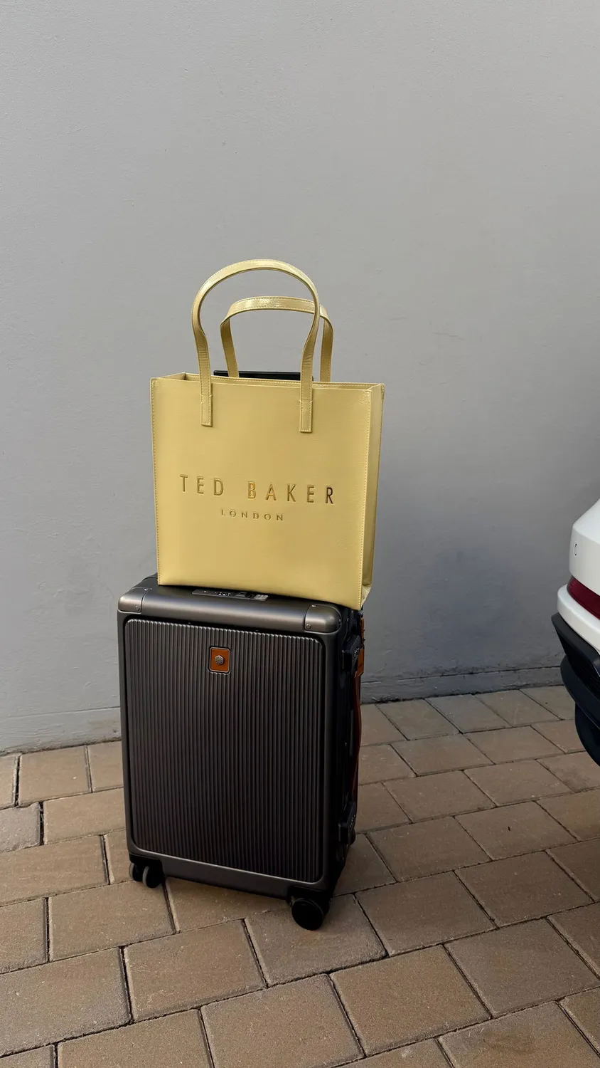 Jekyll & Hide 55cm trolley cabina Colt rigido leggero