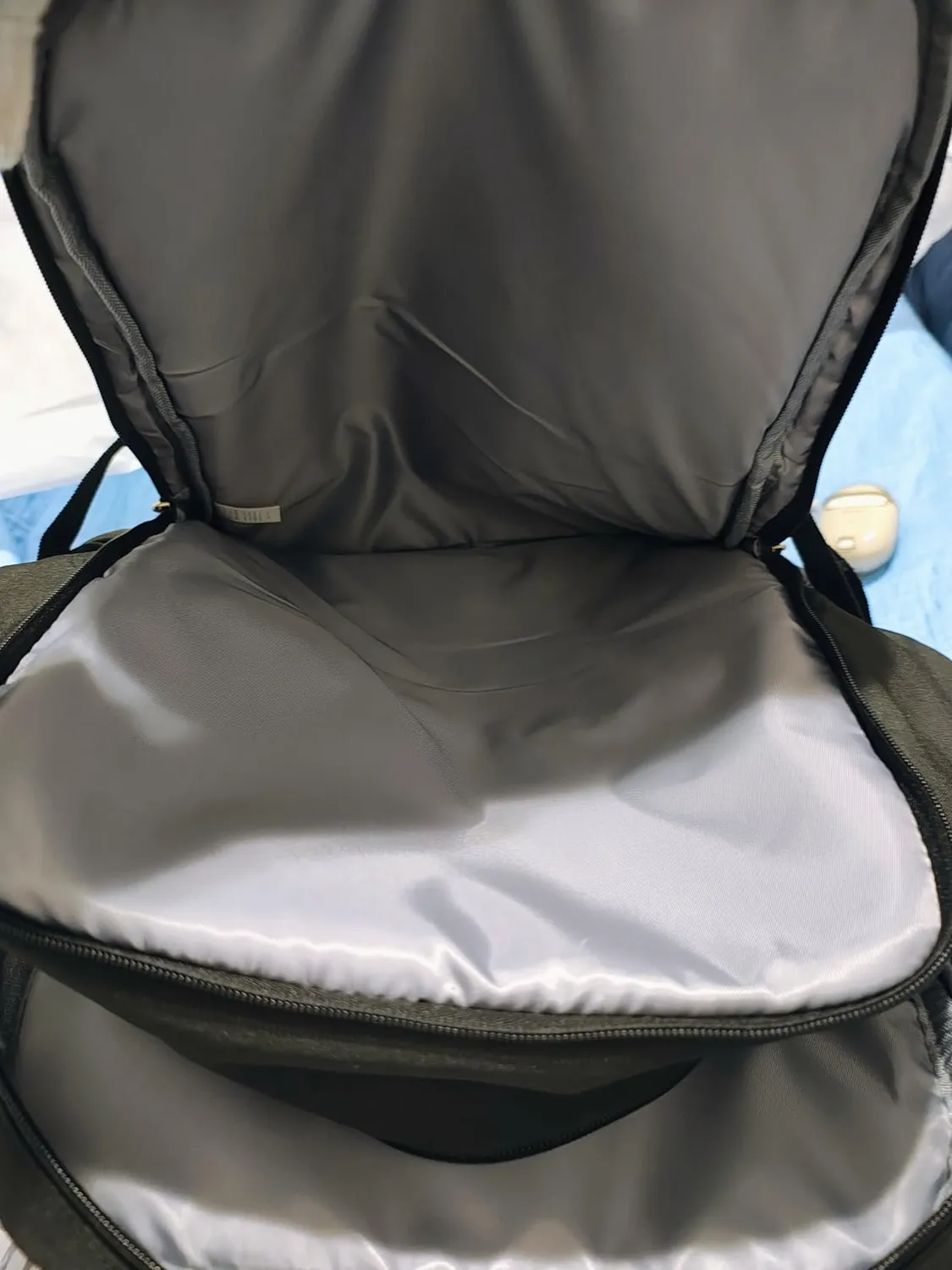 Kono zaino porta PC 15,6 pollici grigio/beige impermeabile