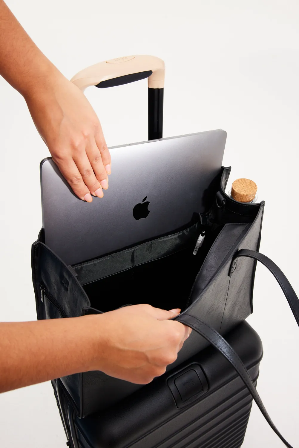Beis Work Tote borsa ufficio nera pelle vegana