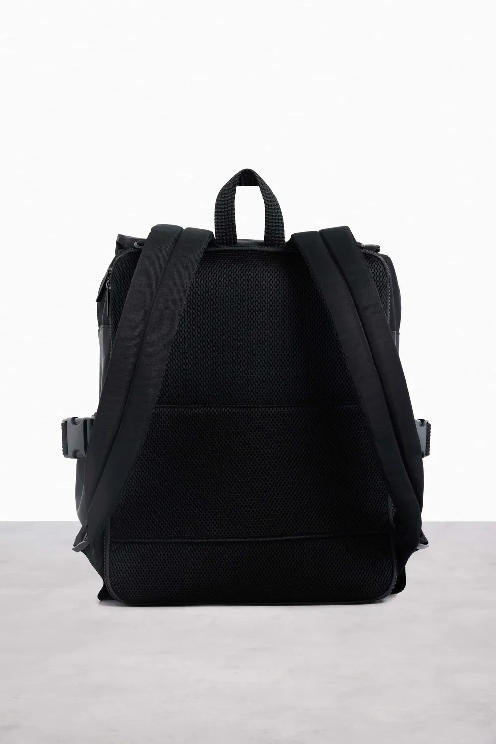 Beis Ultimate Diaper Backpack zaino fasciatoio nero stazione