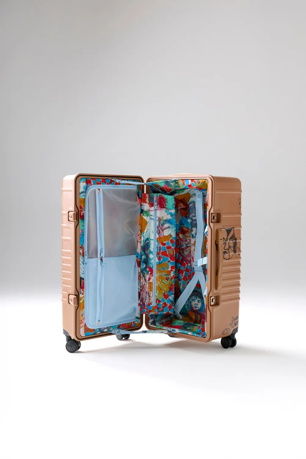 Beis KidSuper The Trunk Check-In Roller valigia Cargo baule