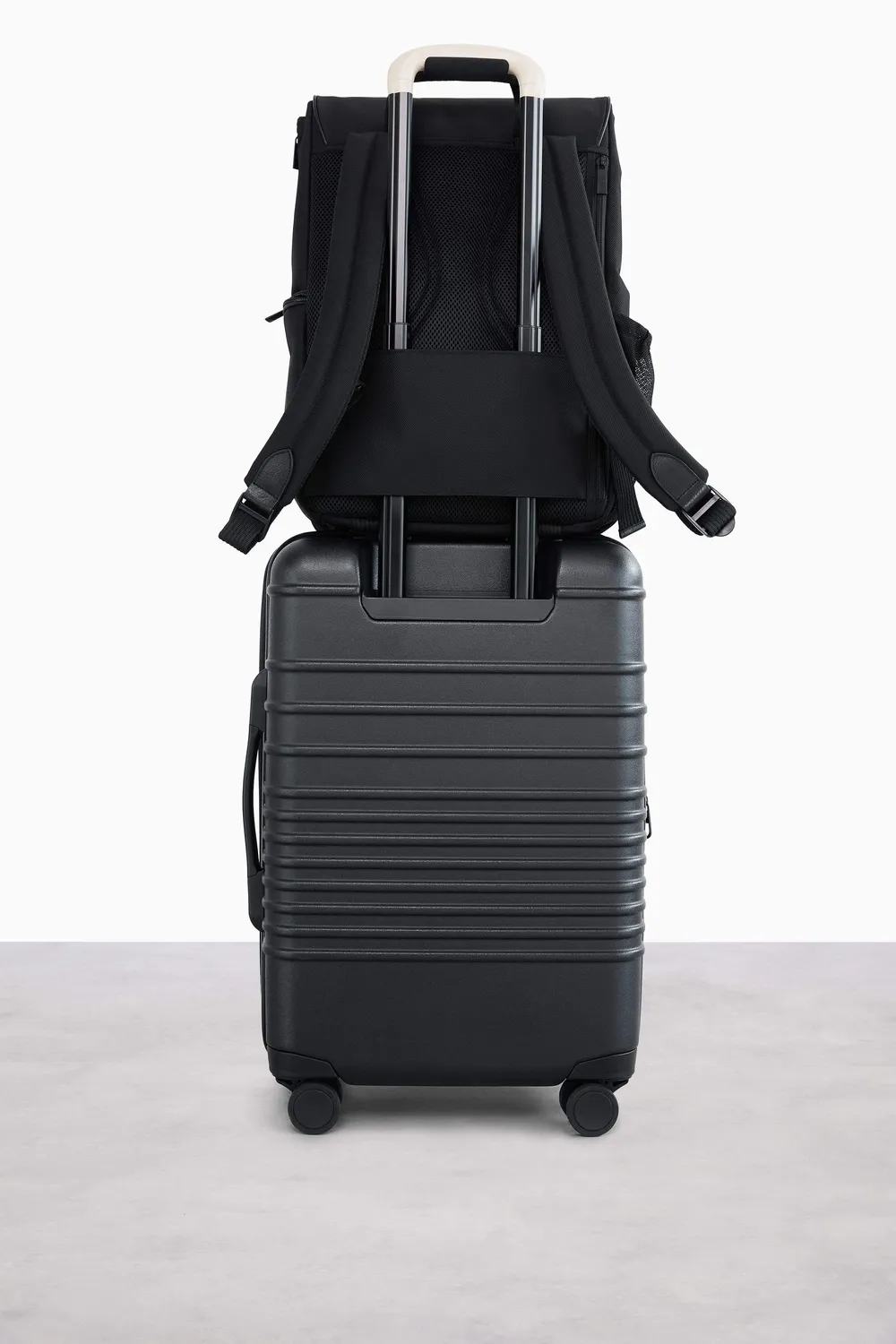 Beis Hanging Backpack Zaino Nero Appendibile Laptop