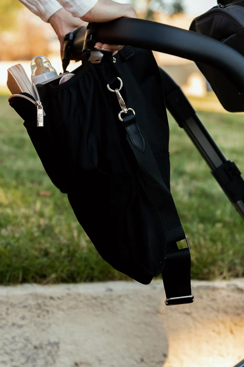 Beis Stroller Caddy organizer passeggino nero da viaggio