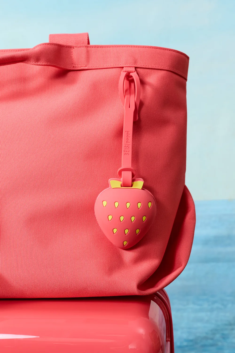 Beis Poppi Mirror charm borsa specchio fragola