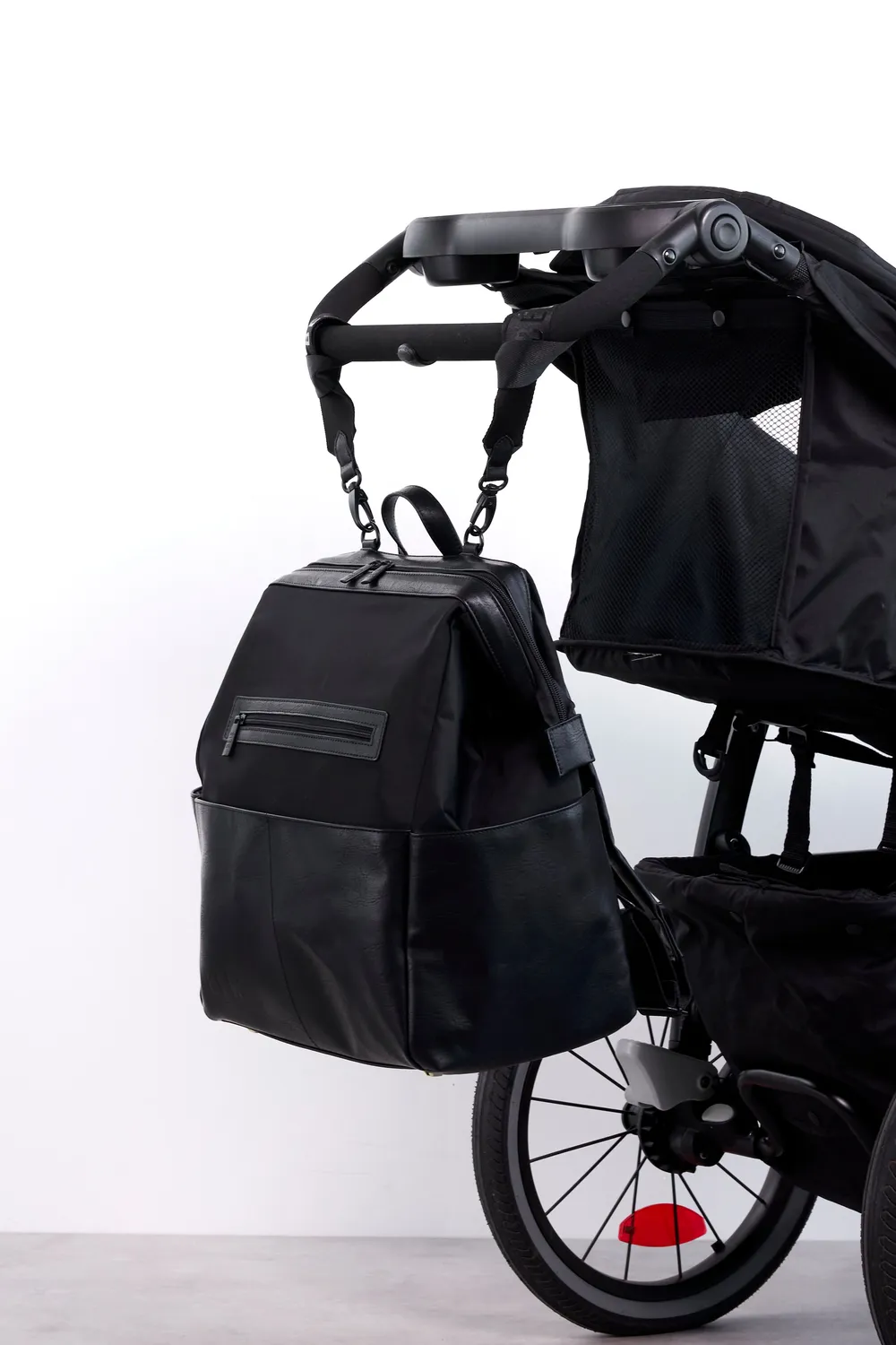 Beis Backpack Diaper Bag zaino nero fasciatoio
