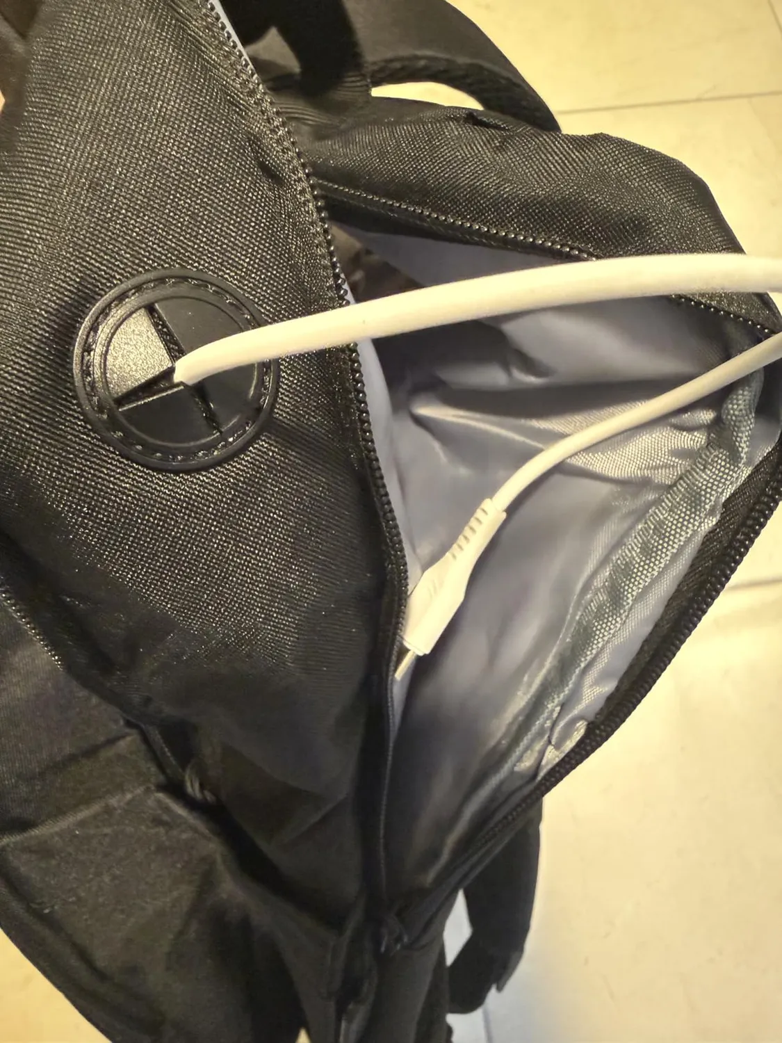 Kono zaino porta PC 15,6 pollici nero antifurto