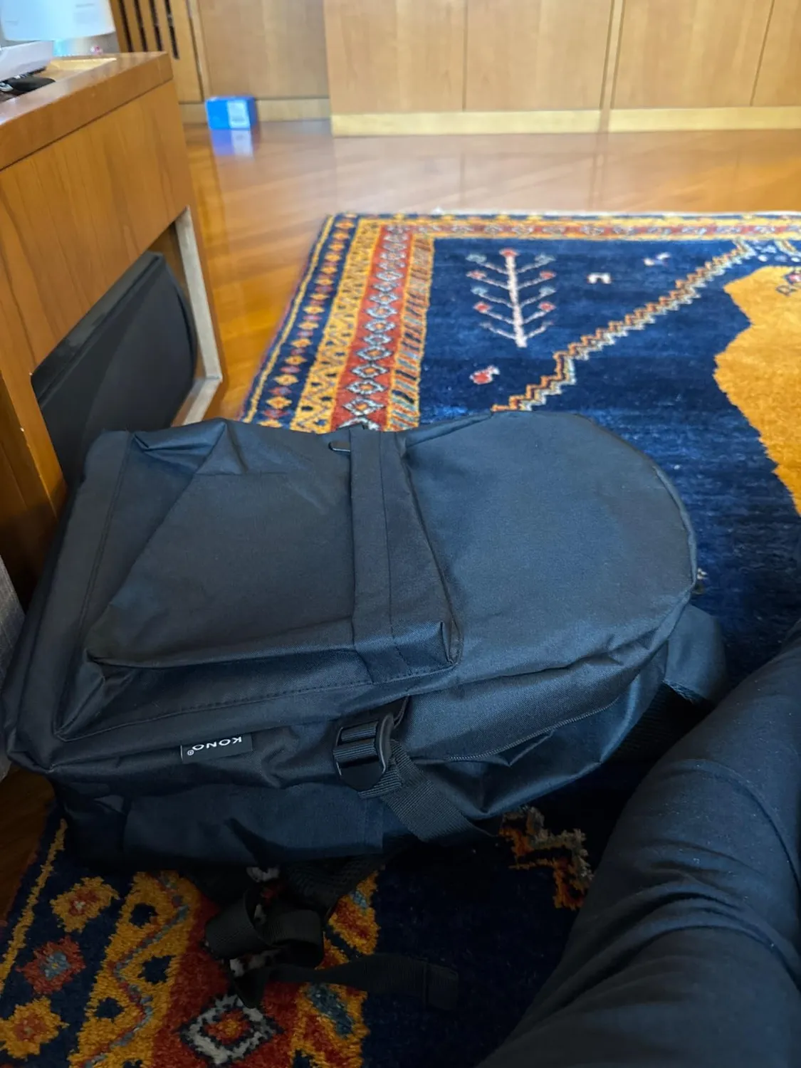 Kono zaino scuola leggero blu scuro 22L laptop 15,6"