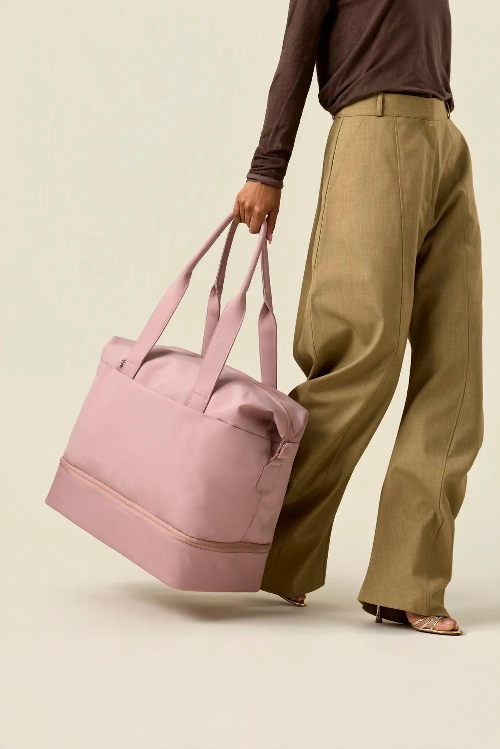 Beis The Weekend Travel Set borsone Atlas Pink + beauty
