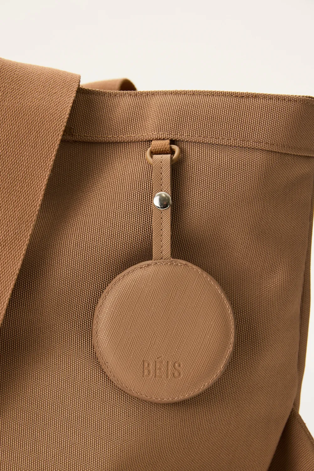 Beis Mirror Charm ciondolo specchio marrone da borsa