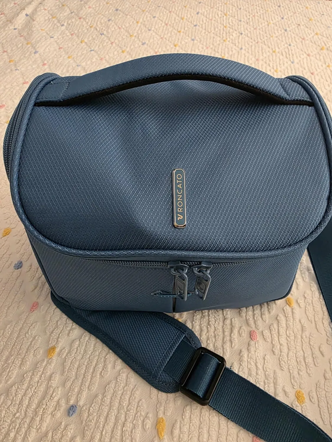 Roncato Ironik 2.0 beauty case 28x24x17 cm nero