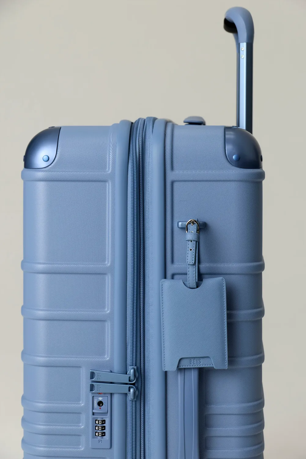 Beis The Luggage Tag etichetta bagaglio blu polvere