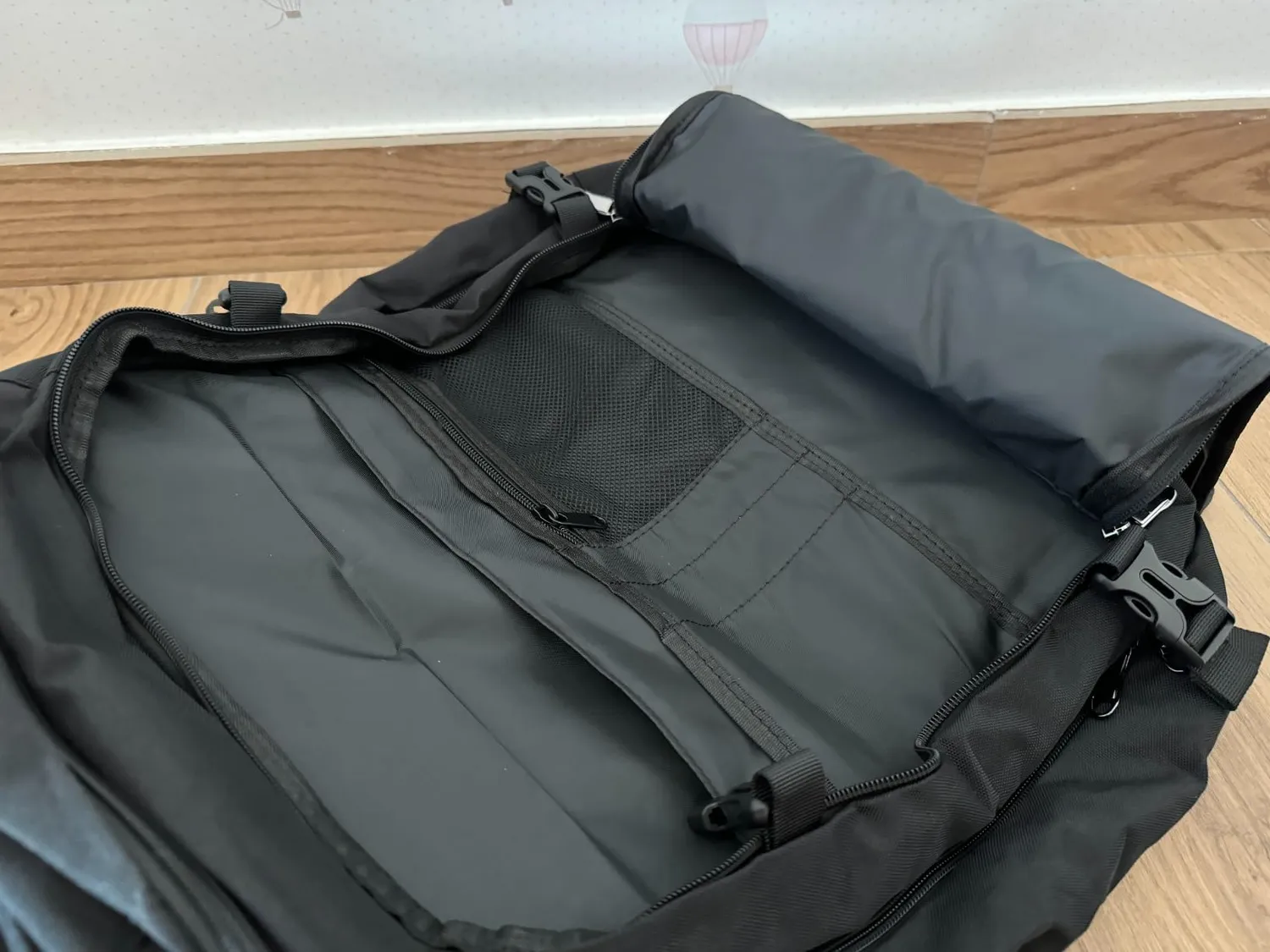 Kono EasyJet Zaino 45x36x20 30L nero marrone porta pc 15,6
