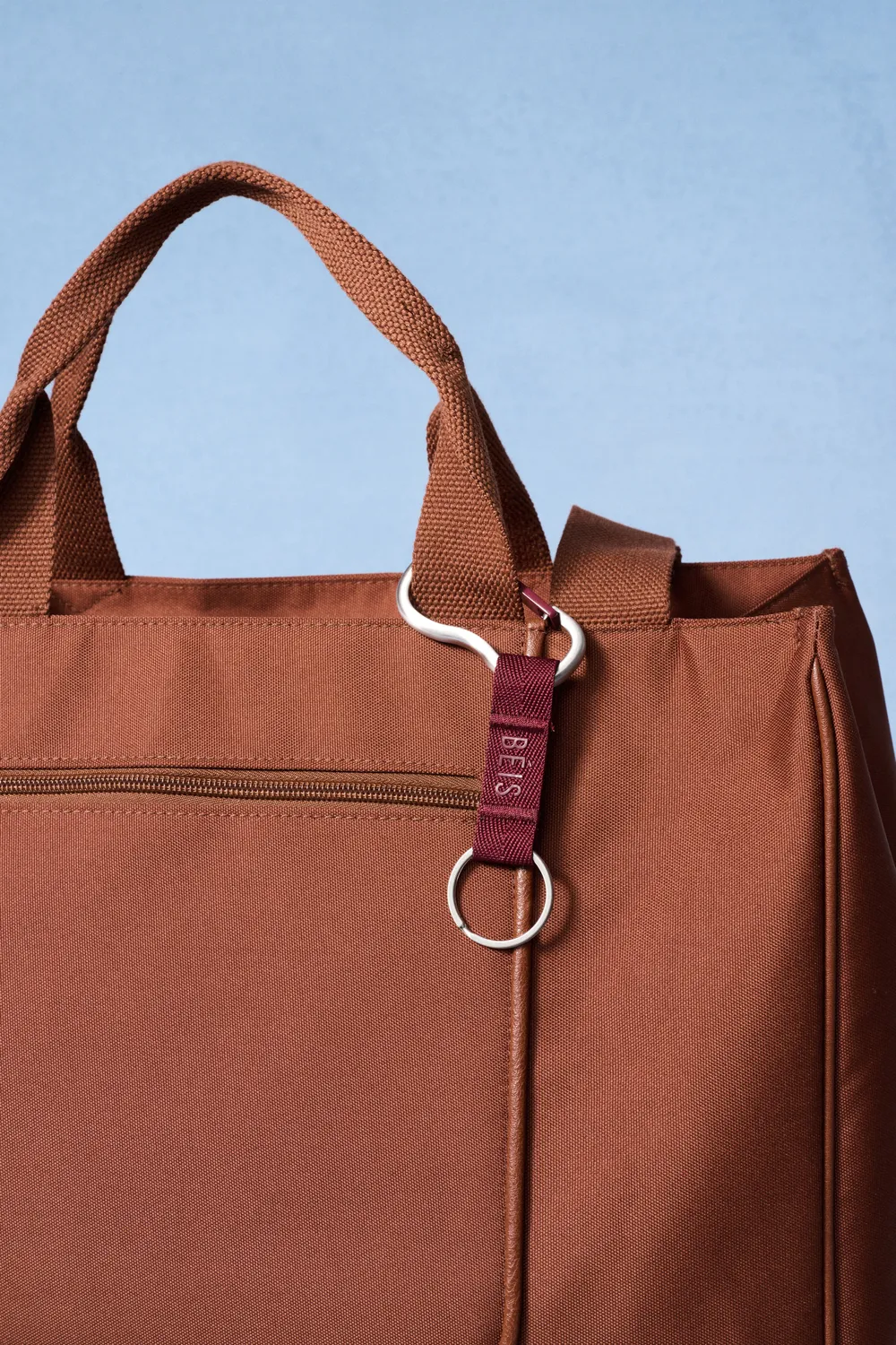 Beis The Carabiner moschettone burgundy