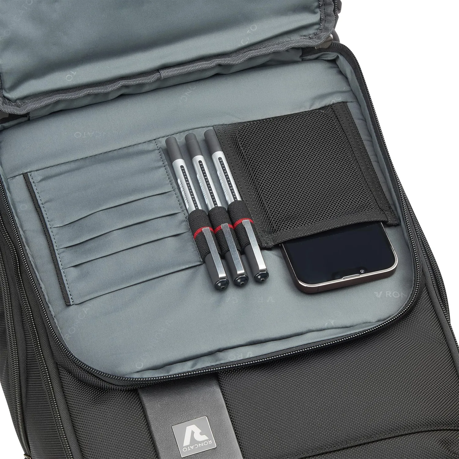 Roncato Cambridge Zaino 40x30x20 Nero Porta PC 15.6 Viaggio