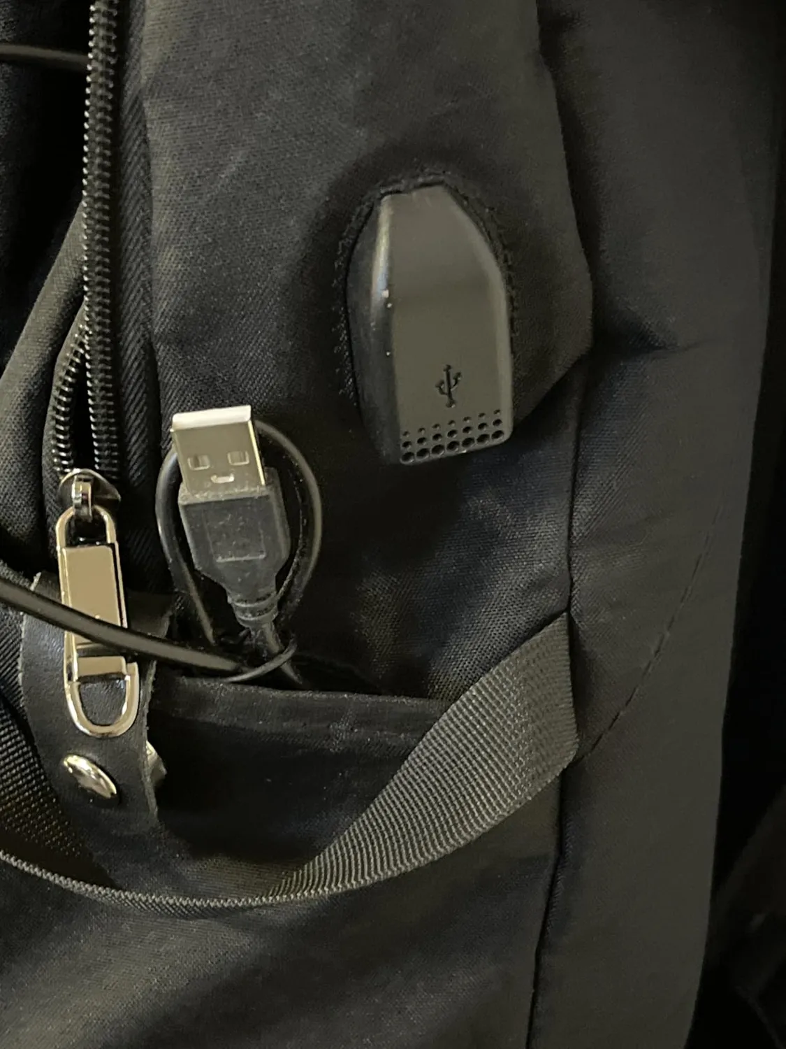 Kono Zaino Porta PC 15,6 Pollici Zaino Nero Antifurto USB