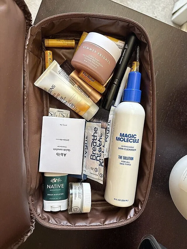 Beis The Dopp Kit pochette Maple con gancio