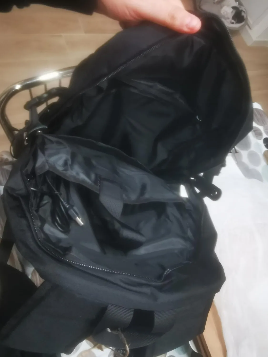 Kono Zaino Porta PC 15,6 Pollici Zaino Nero Antifurto USB