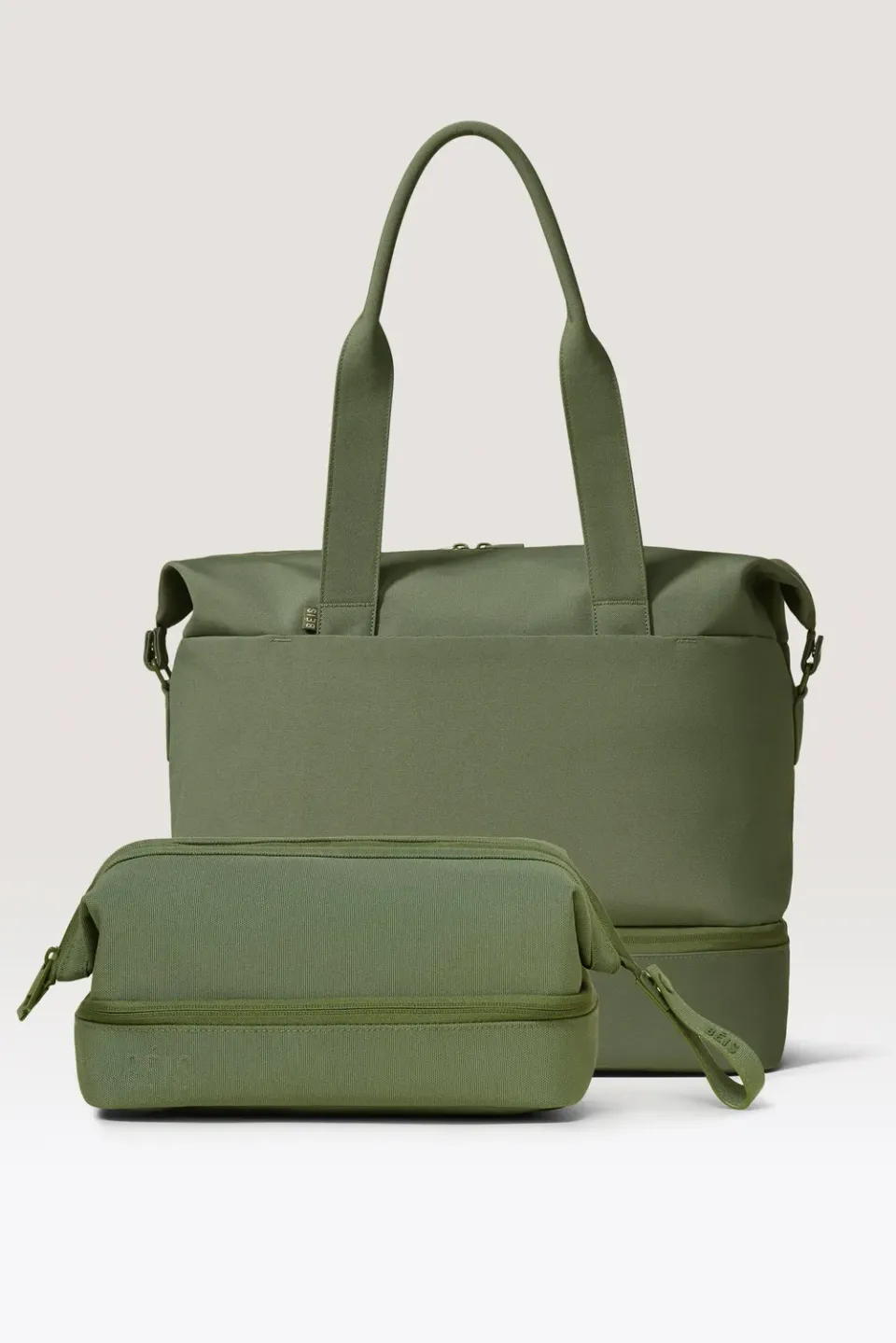 Beis The Weekend Travel Set borsone Olive + beauty