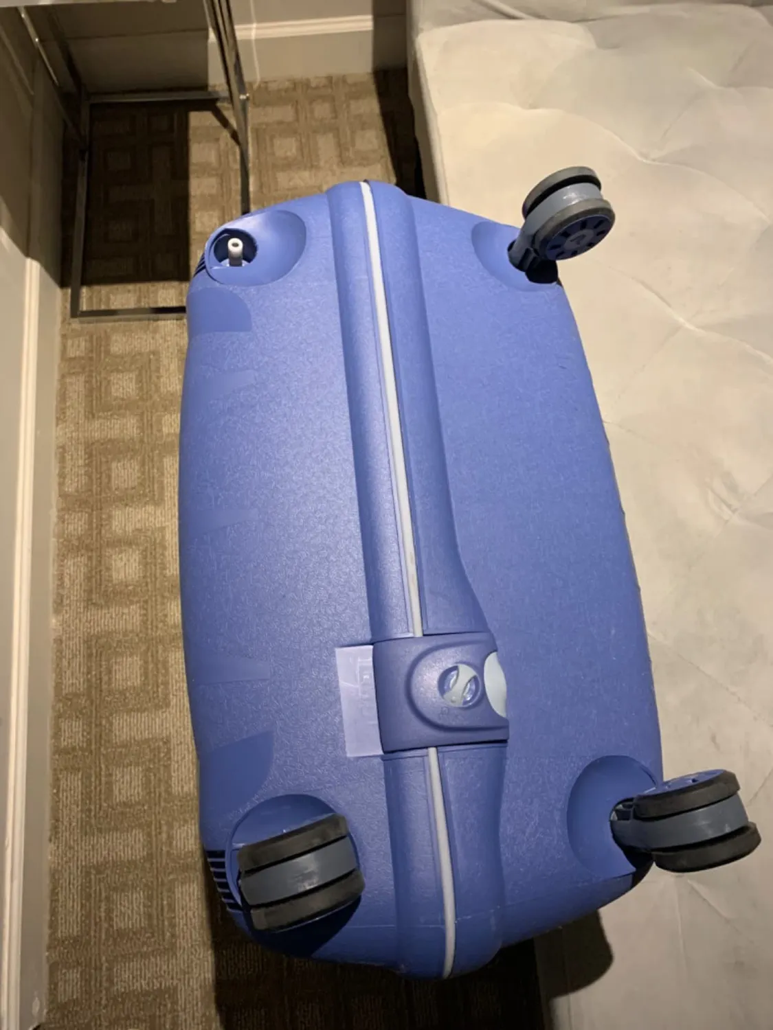 Roncato Light trolley rigido cabina