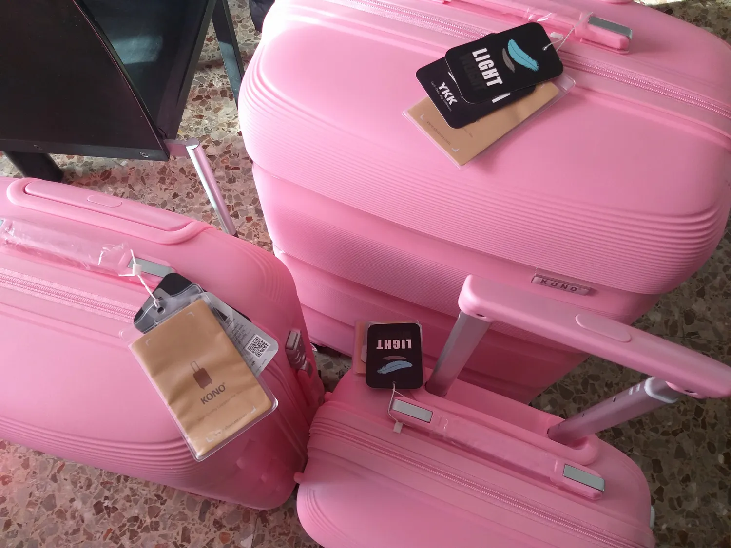 Kono Set 3 Valigie Rigide Rosa 55-65-76 cm con TSA
