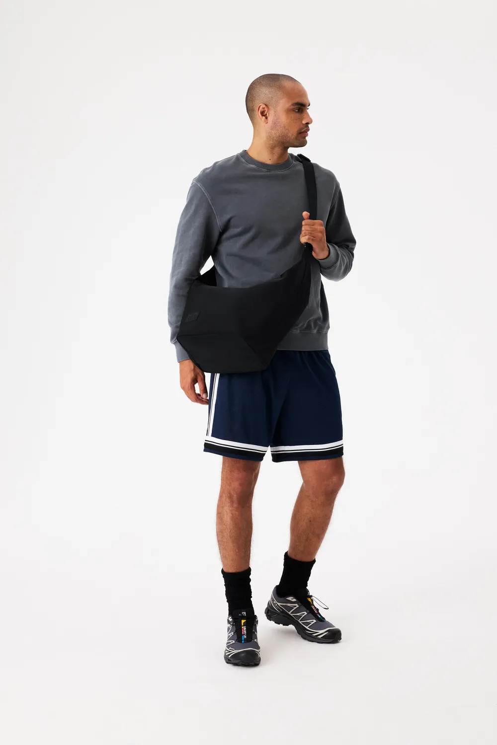 Beis Crescent Catchall borsa tracolla nera idrorepellente