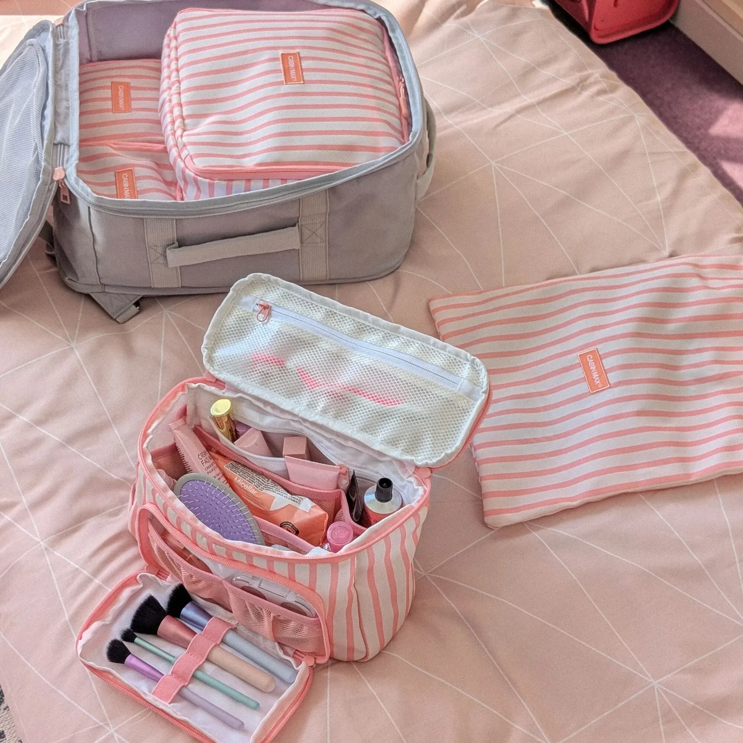 Cabin Max Classic Striped trousse viaggio rosa righe