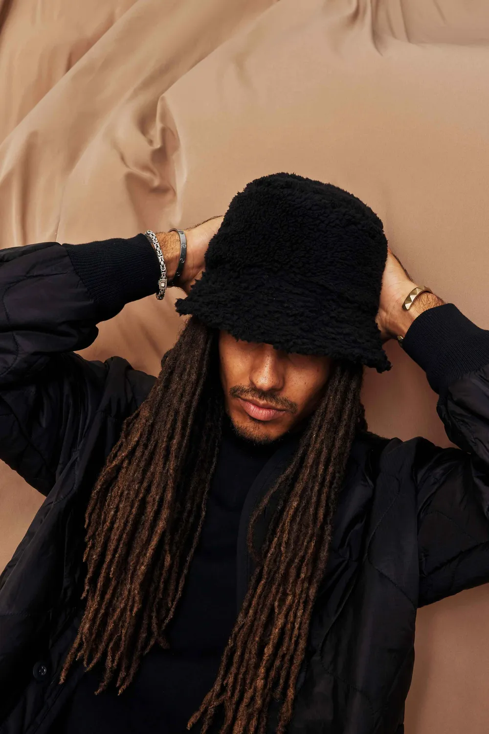 Beis The Bucket Hat cappello pescatore nero reversibile