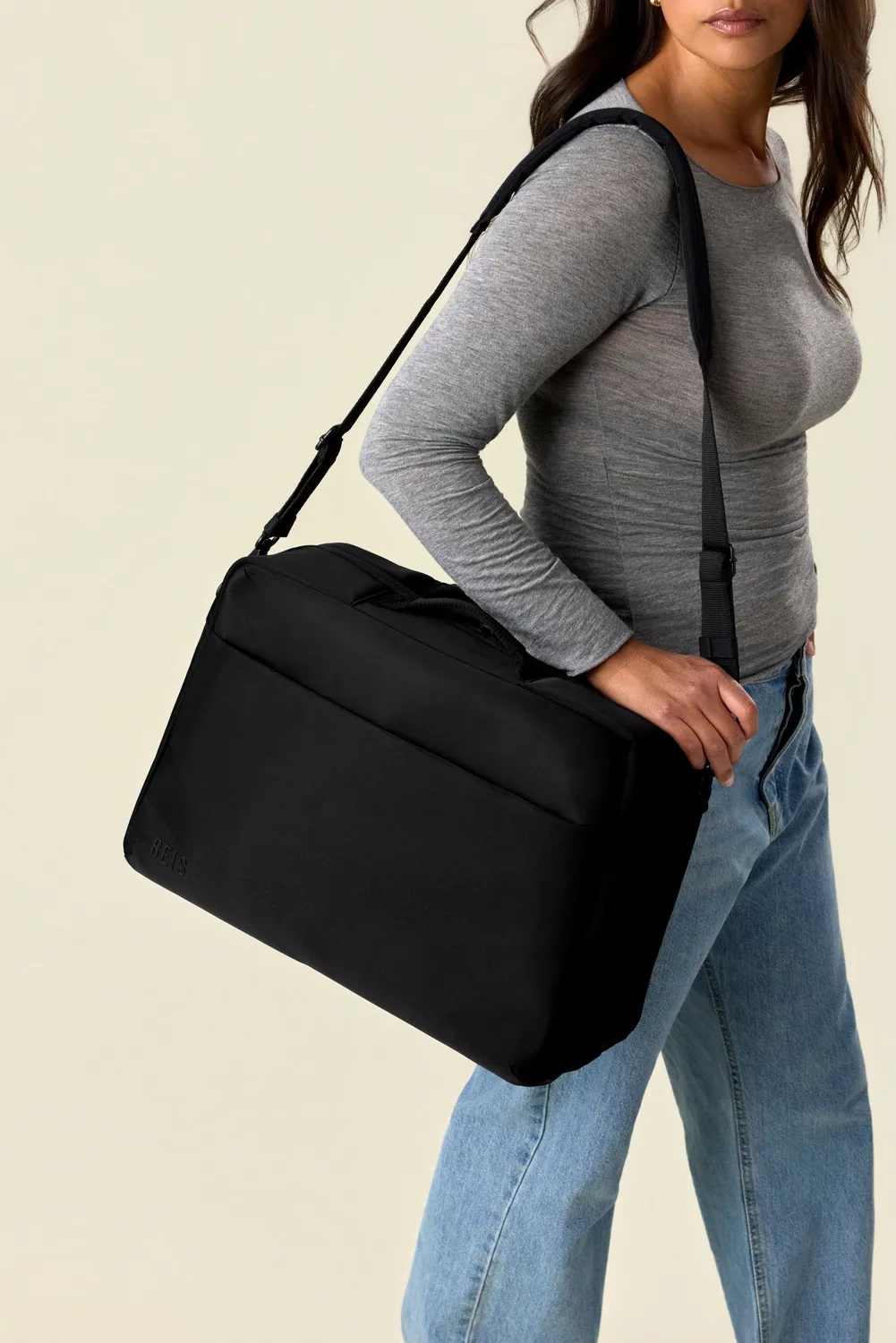 Beis Ultimate Travel Duffle borsone nero apribile piatto