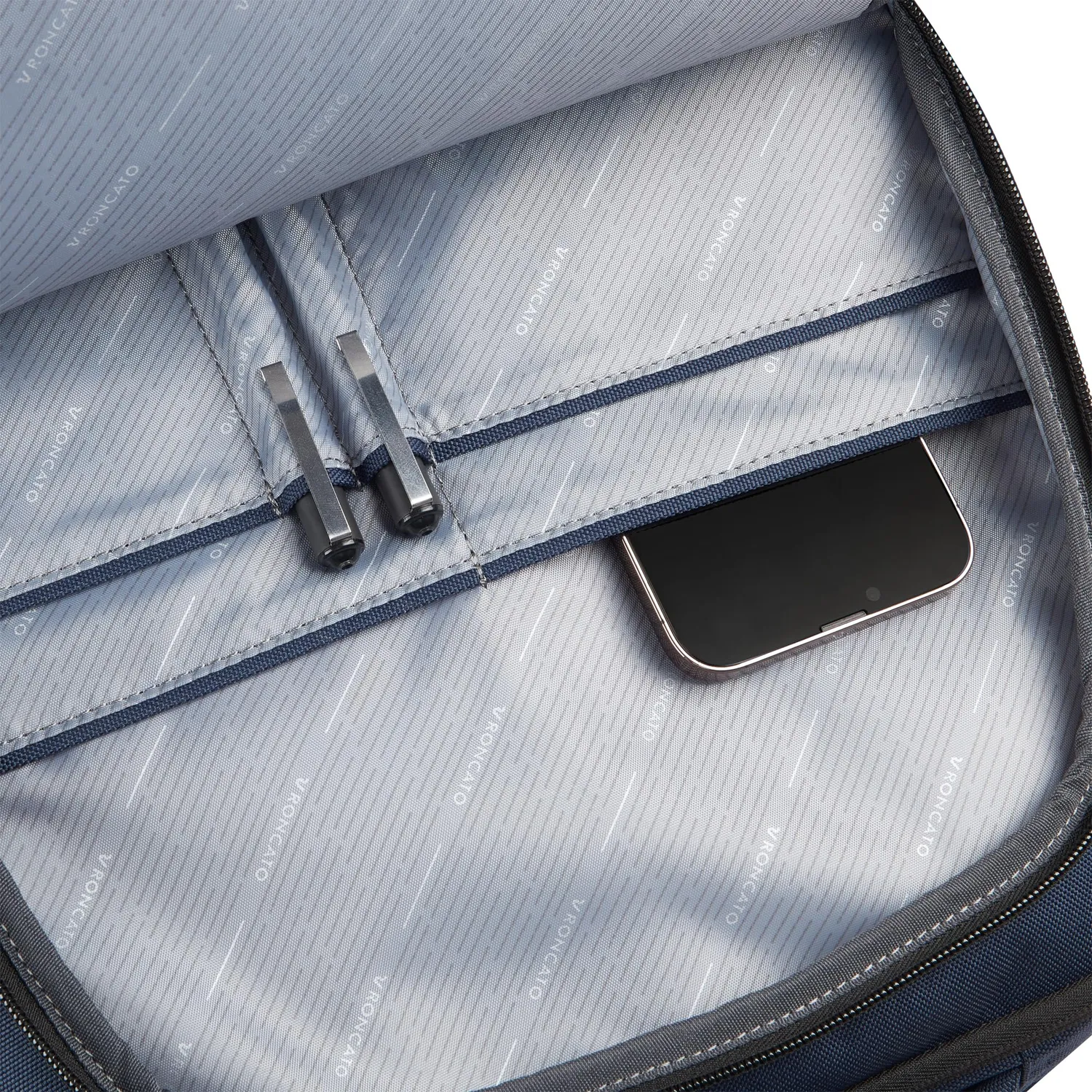 Roncato Clayton 17,3 zaino porta PC blu notte 28 L