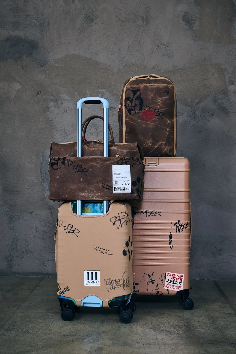 Beis KidSuper The Trunk Check-In Roller valigia Cargo baule