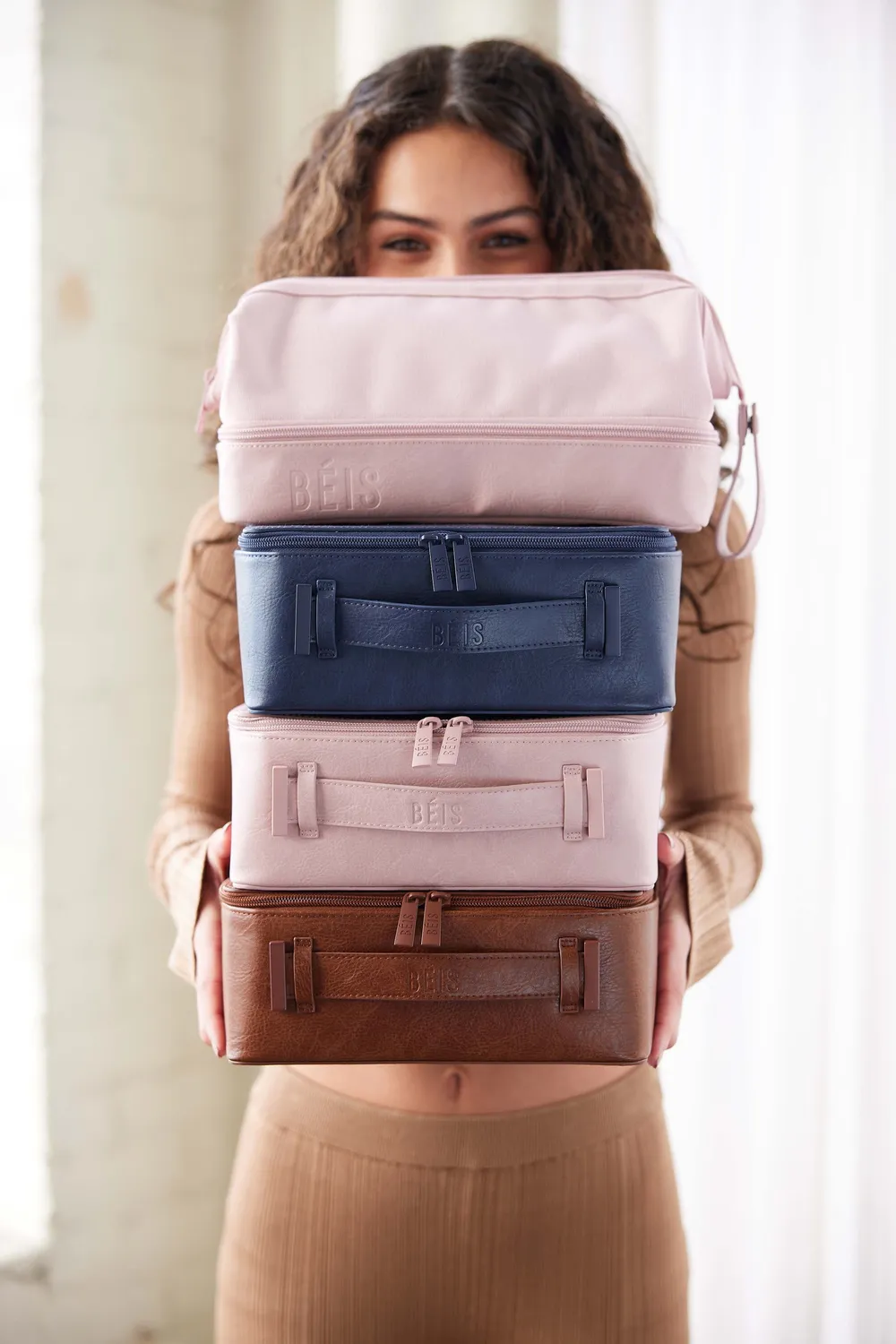 Beis The Cosmetic Case beauty case maple con specchio