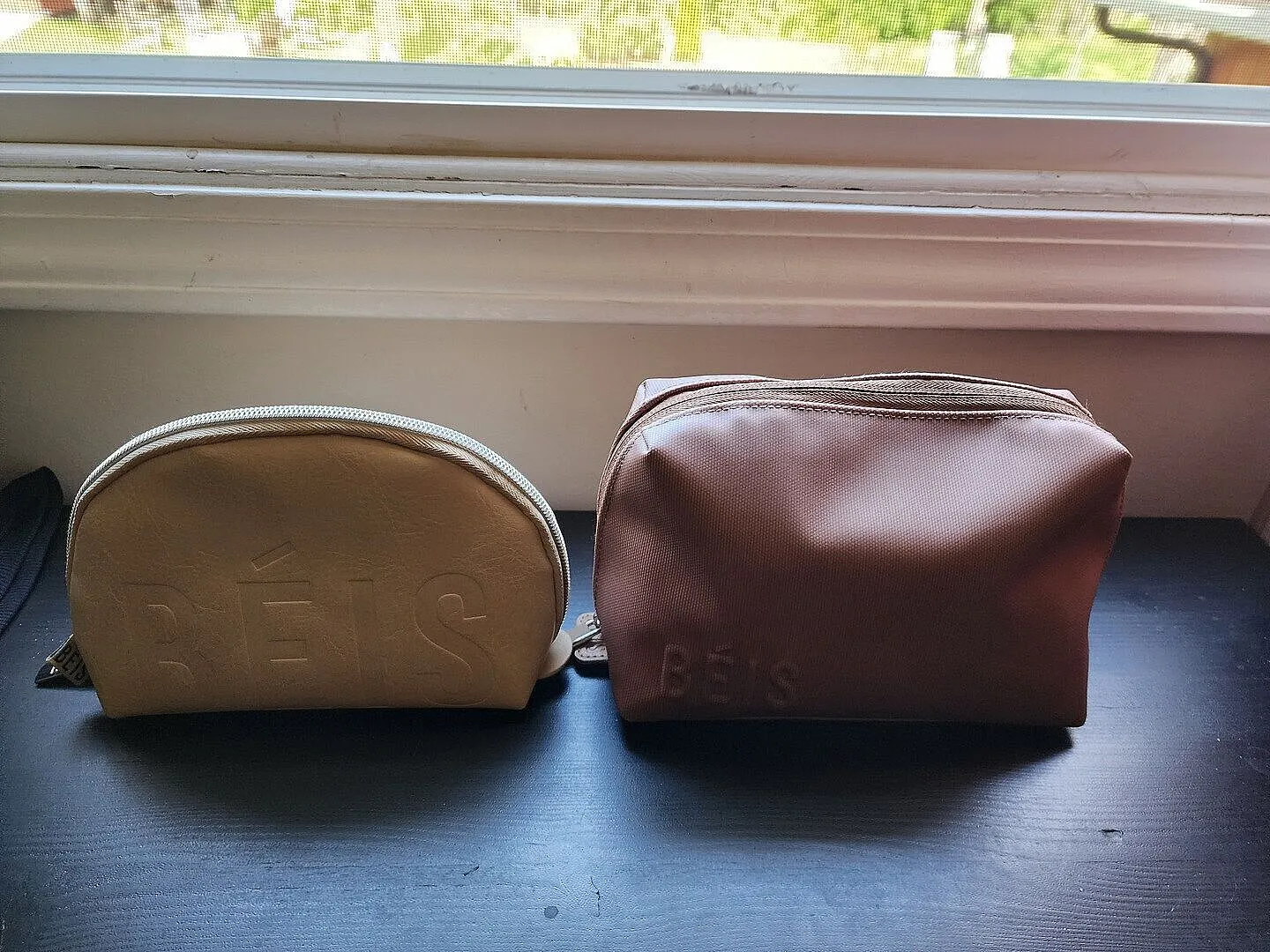 Beis Small Cosmetic Pouch nera pochette wipeable