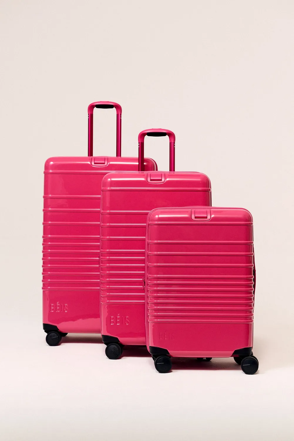 Beis The Medium Check-In Roller valigia Limitless rigida